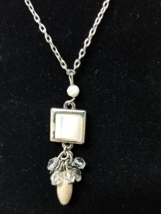 Jewelry - Dainty Drop Necklace